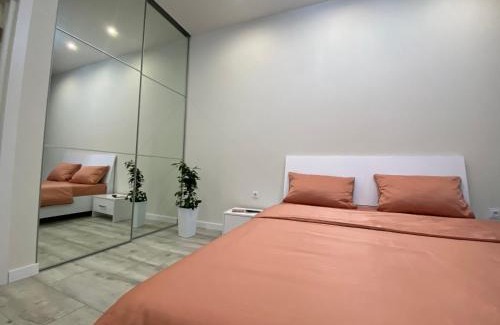 Rivne Apartamento | Люкс апартаменти.Новобудова.Центр.ЖК Театральний