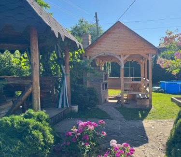 Verkhovyna Casa | Лісова пісня