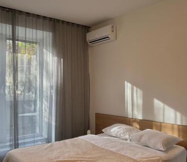 Halyts'kyi district Apartamento | МІАМО студіо з терасою