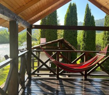 Snidavka Hotel | На березі Черемошу