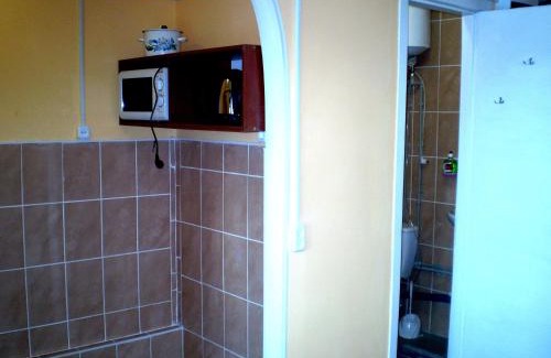 Mykolaiv Apartamento | НЕБОЛЬШАЯ СТУДИЯ проспект Центральный 124А WI-FI 2 дивана 3 этаж 9 этажного дома