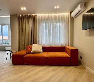 Cherkasy Apartamento | Неймовірно крута студія в центрі Черкас! Панорамні вікна! Ремонт 2025 року