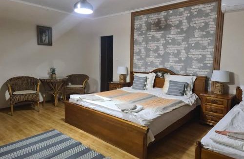 Elena Casa | николовата къща