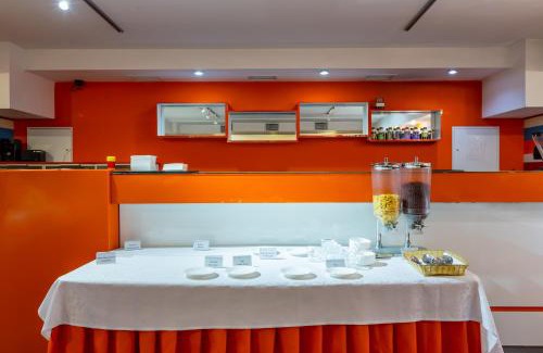 Darnyckyj Hotel | Практик готель