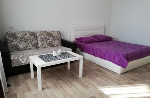 Frunzensky District Apartamento | Прямо у метро по ул. Притыцкого!