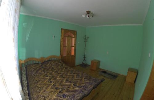 Yasinya Casa | Садиба На лужку