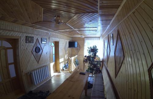 Yasinya Casa | Садиба На лужку