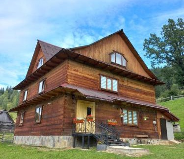 Vorokhta Casa | Садиба Стожари
