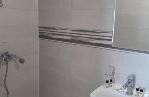 Pravets Casa | Самостоятелна стая в Клубна къща Артемида