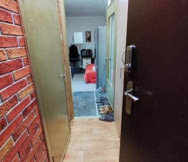 Maardu Apartamento | своя комната в трёхкомнатной квартире или квартира целиком