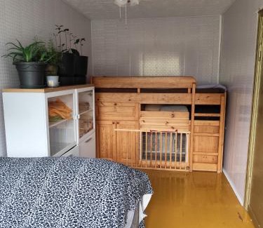 Maardu Apartamento | своя комната в трёхкомнатной квартире или квартира целиком