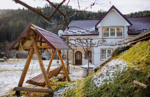 Jasienow Casa | Світанок у горах