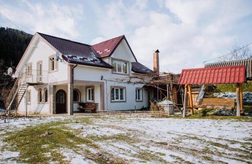 Jasienow Casa | Світанок у горах