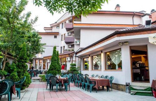 Pavel Banya Hotel | Семеен хотел АРИЗОНА