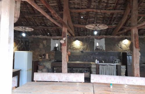 Veliki Preslav Casa | Сланевата къща