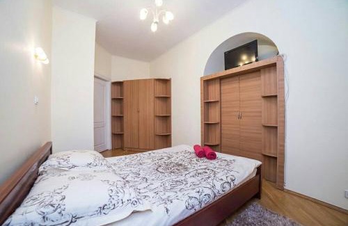 Verkhnie Misto Apartamento | Сонячні апартаменти на Хрещатику