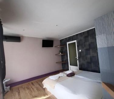 Sapareva Banya Casa | Стаи за гости Върбите