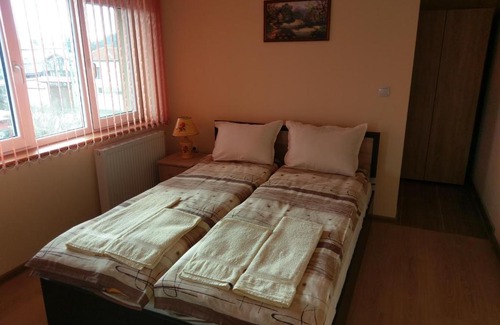 Shiroki Dol Casa | Стаи за гости Елени