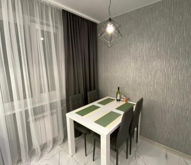 Pozniaky Apartamento | Стильная квартира на Позняках газ и низкий этаж