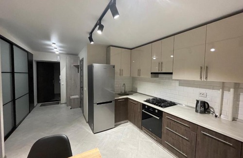 Cherkasy Apartamento | Стильна квартира в новому будинку, поряд центр та р. Дніпро