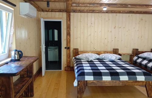 Verkhovyna Casa | Тишина гір Над потоками