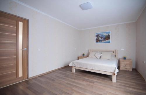 Berehove Apartamento | Уютная однокомнатная квартира возле басейнов