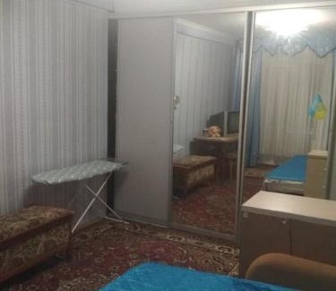 Dniprovs'kyi District Apartamento | Уютная 1 комнатная квартира возле метро Дарница