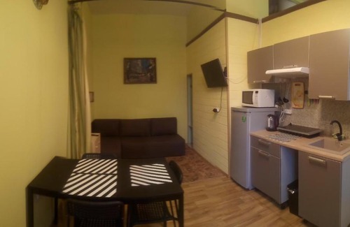 Tsentralny Apartamento | У Фонтанного Дома