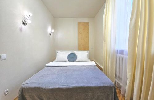 Svitlogirske Apartamento | У центрі 2 кімнатна квартира біля ЦУМу з власною закритою парковкою. Мережа Alex Apartments