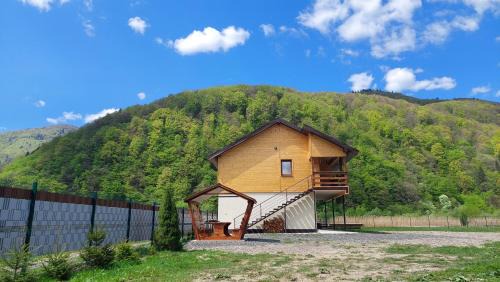 Mizhhirya Casa | Файний будинок