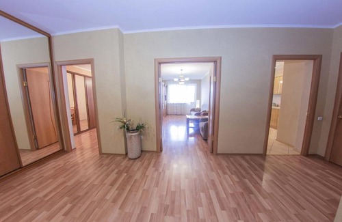 Ufa Apartamento | Хоум Отель на Мингажева, 102