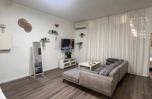 Hadera Apartamento | בית הקונגרס גבעת אולגה