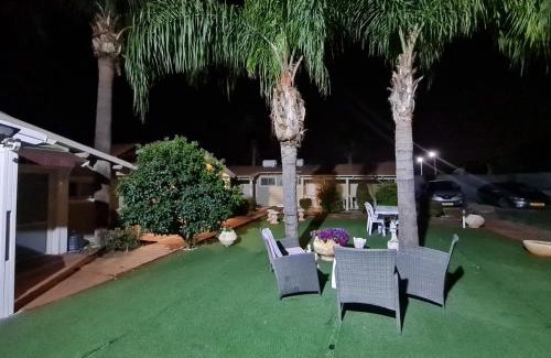 Qiryat Shemona Casa | בקתות היובל