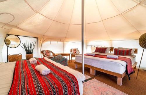 Mitzpe Ramon Otro | חאן מחצבת הגבס - Glamping Gypsum Quarry