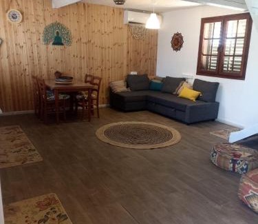 Arad Cabina | חלון למדבר