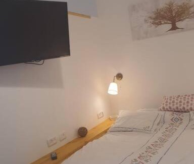 Jerusalem City Centre Apartamento | יחידת דיור מקסימה במרכז העיר בנחלאות 5 דקות מהכל