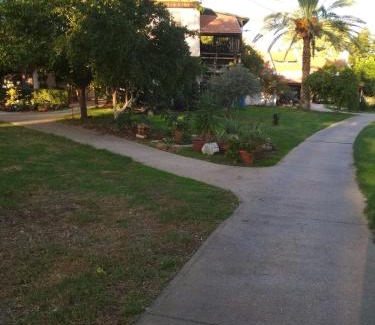 Gilboa Casa | לטייל בחוץ להרגיש בבית