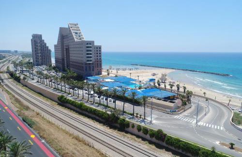 Haifa Apartamento | מגדל הים - בניין אלמוג