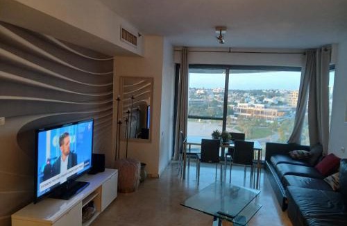 Herzliya Pituach Apartamento | מלון בוטיק מגדלי המרינה