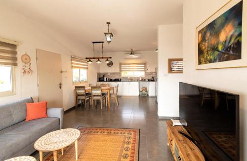 Livnim Casa | מתחם "חוויה של שקט"- עם בריכה משותפת קרוב לכנרת