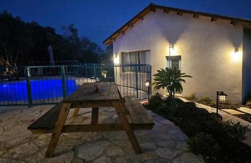 Livnim Casa | מתחם "חוויה של שקט"- עם בריכה משותפת קרוב לכנרת