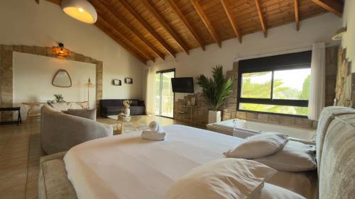 Safed Casa | נוף בראשית - Boutique Suites