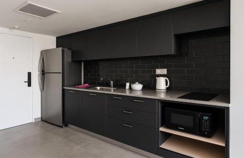 Eilat Apartamento | סי סייד אילת חדר משפחתי עם מרפסת ונוף לים ולבריכה