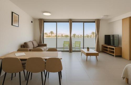 Eilat Apartamento | סי סייד אילת חדר משפחתי עם מרפסת ונוף לים ולבריכה