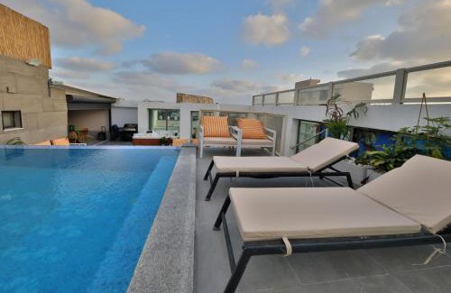 Nahariya Apartamento | פנטהאוז 125 - פנטהאוז, דירת אירוח וגג מהמם לאירועים עם בריכה וגקוזי