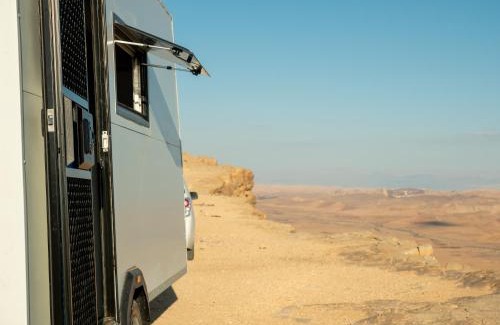 Mitzpe Ramon Otro | קראוון מדברי במכתש רמון