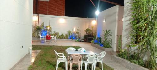 Al Kura Chalet De Esquí | استراحة غريس