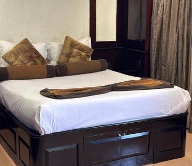 Cairo Hotel | الباخرة ريفر بوت river boat