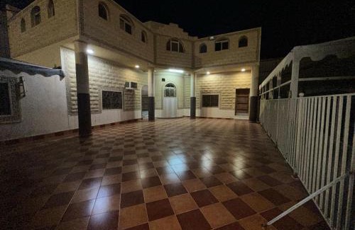Yanbu Chalet De Esquí | الذوق الرفيع