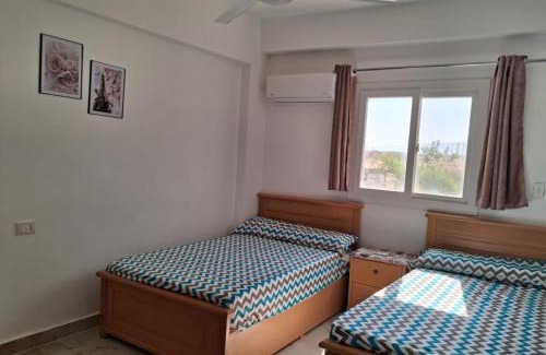Zafarana Apartamento | العين السخنه قريه كورنادو شاليه 3 غرف للعائلات فقط يتسع ل 8 أفراد